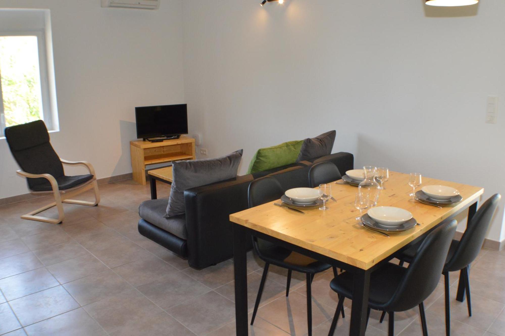 Le Clos Des Taulelles Gite Le Figuier Saint-Privat-de-Champclos Exteriör bild